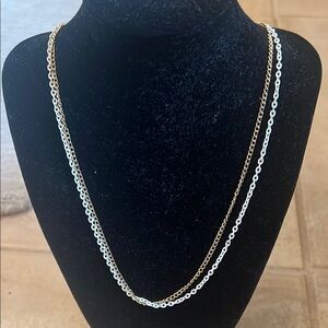 Elegant Gold and White Chain Necklace